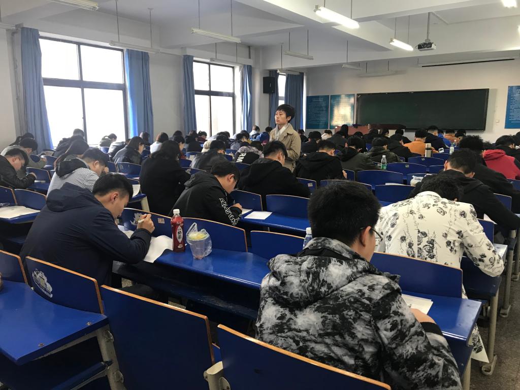 模拟考试